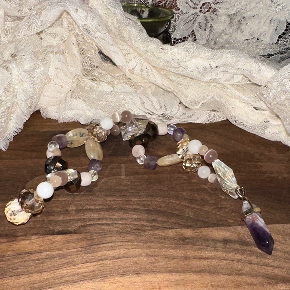 Honey, Berries And Cream HangCharm (Dream Amethyst, Lilac And Cream Catās Eye) - Picture 6 of 8